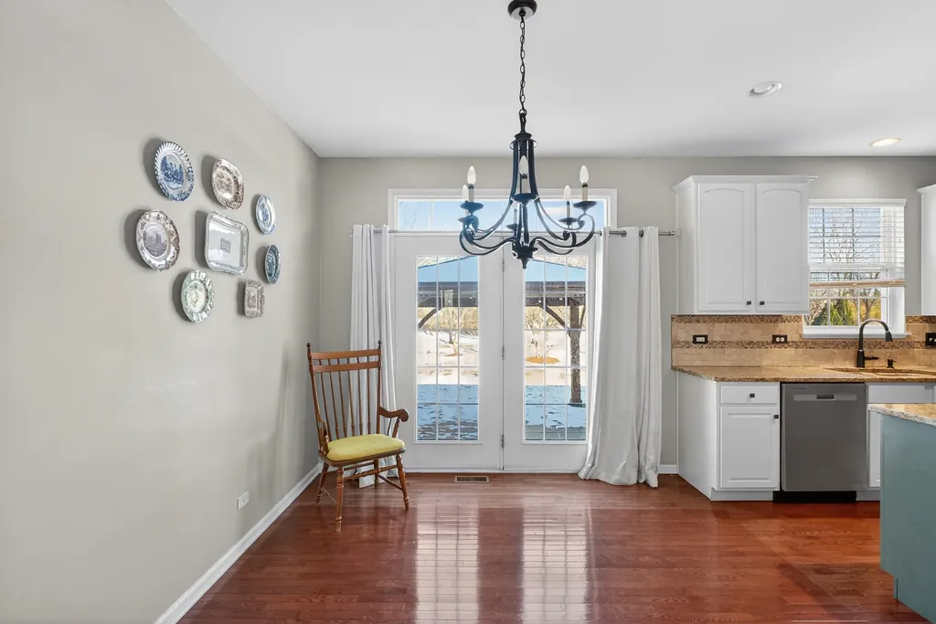 2458 Cushing Lane Aurora IL 60503