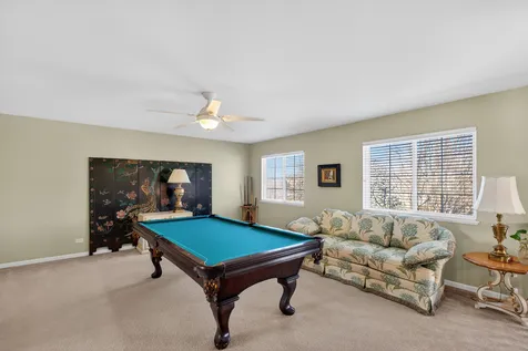 2458 Cushing Lane Aurora IL 60503