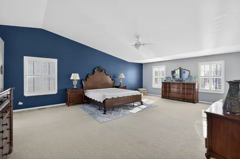 2458 Cushing Lane Aurora IL 60503