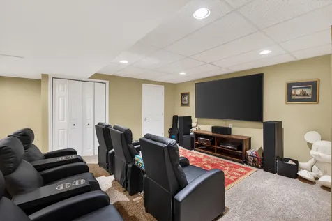 2458 Cushing Lane Aurora IL 60503