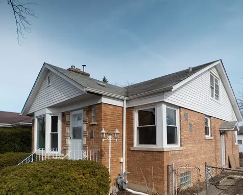 9451 South Lawndale Avenue Evergreen Park IL 60805