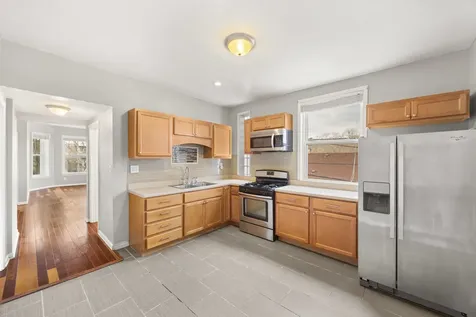 6649 South Rhodes Avenue Chicago IL 60637