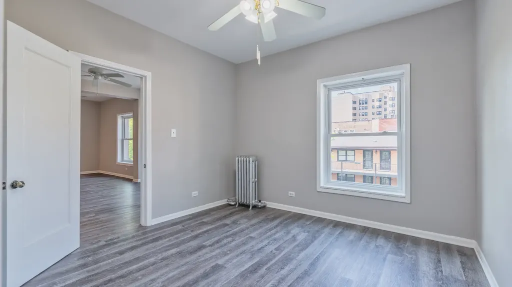 1327 East 52nd Street Chicago IL 60615