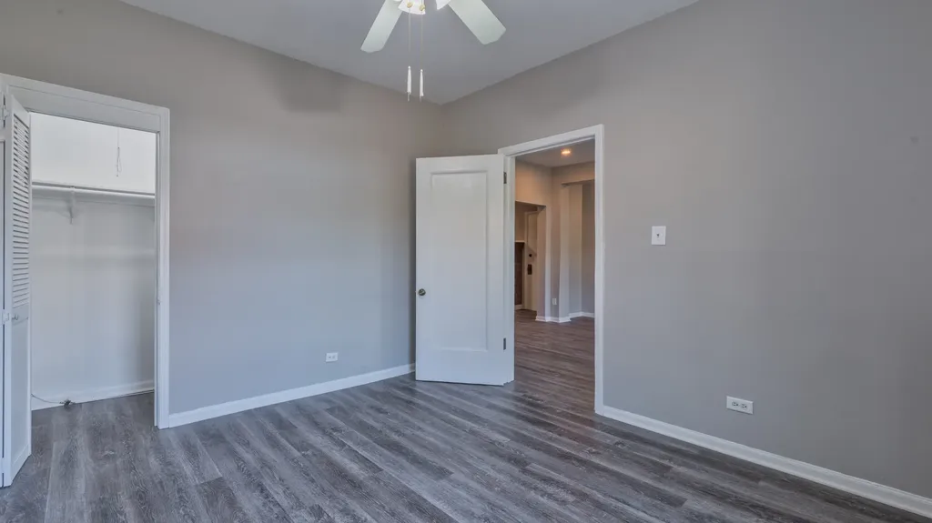 1327 East 52nd Street Chicago IL 60615
