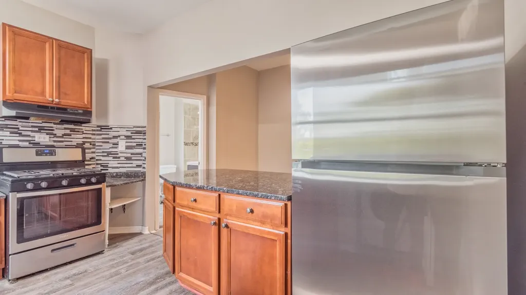 1327 East 52nd Street Chicago IL 60615