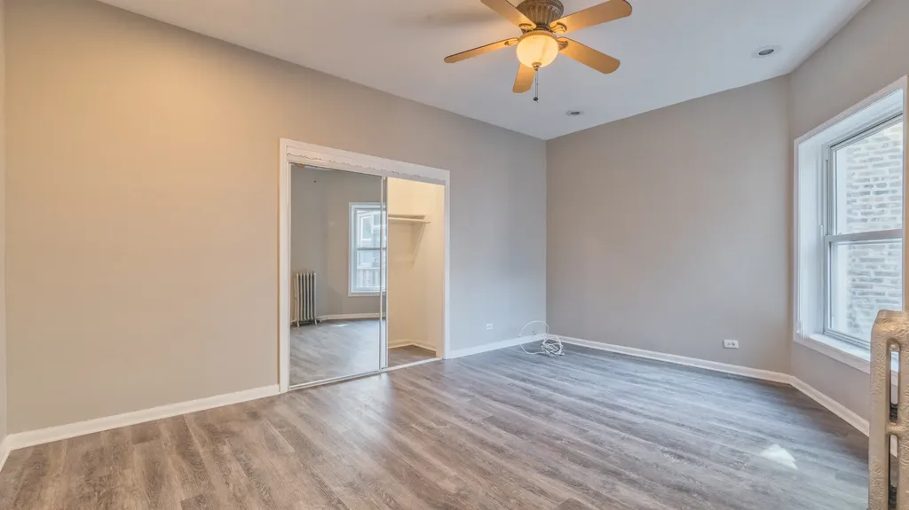 1327 East 52nd Street Chicago IL 60615