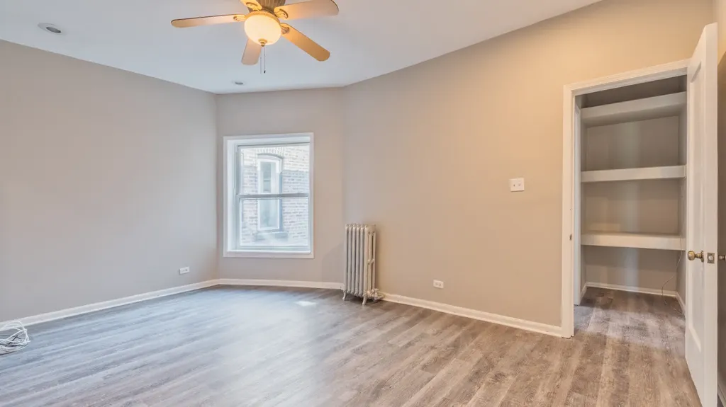 1327 East 52nd Street Chicago IL 60615