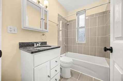 6649 South Rhodes Avenue Chicago IL 60637