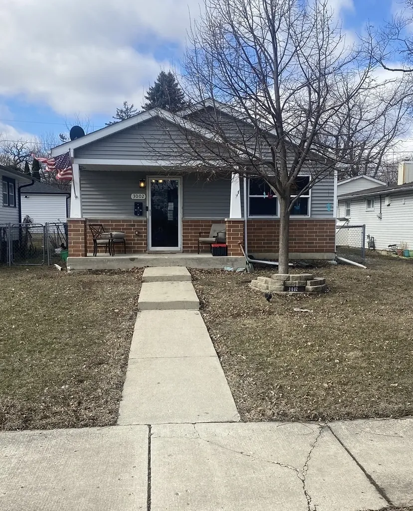 3002 Gilead Avenue Zion IL 60099