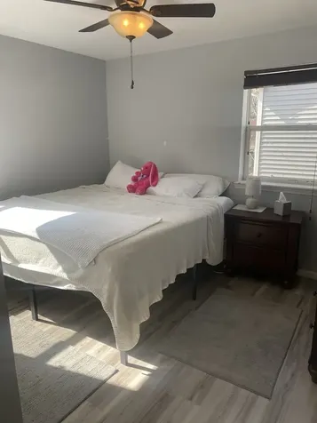 3002 Gilead Avenue Zion IL 60099
