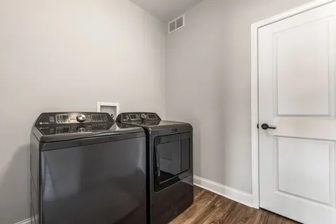 2206 Maggie Lane Sycamore IL 60178