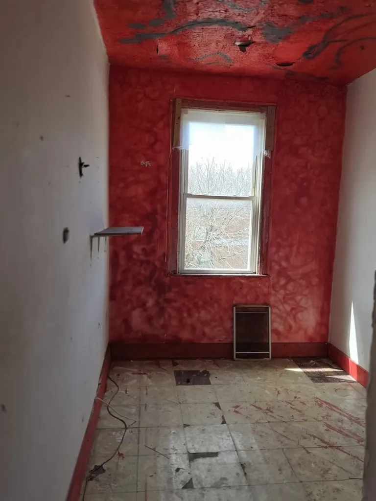 8847 South Burley Avenue Chicago IL 60617