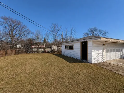 2852 189TH Street Lansing IL 60438