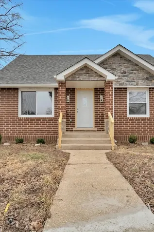 702 South Lincoln Avenue Kankakee IL 60901