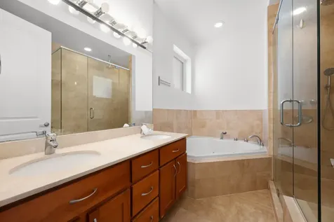 2407 West Moffat Street Chicago IL 60647