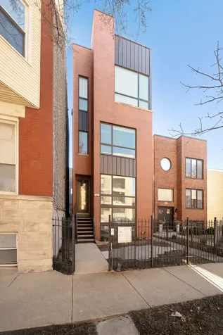 2407 West Moffat Street Chicago IL 60647
