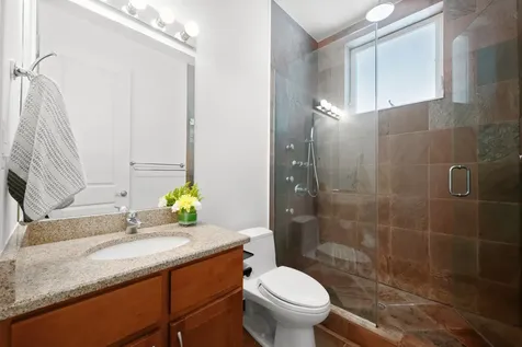 2407 West Moffat Street Chicago IL 60647