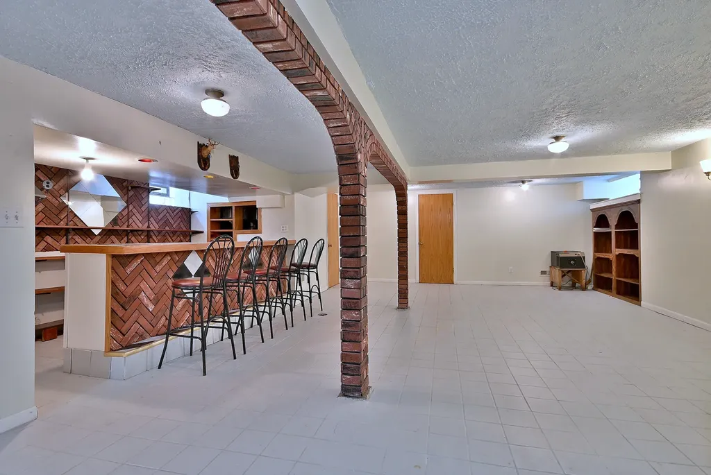 7324 West Lunt Avenue Chicago IL 60631