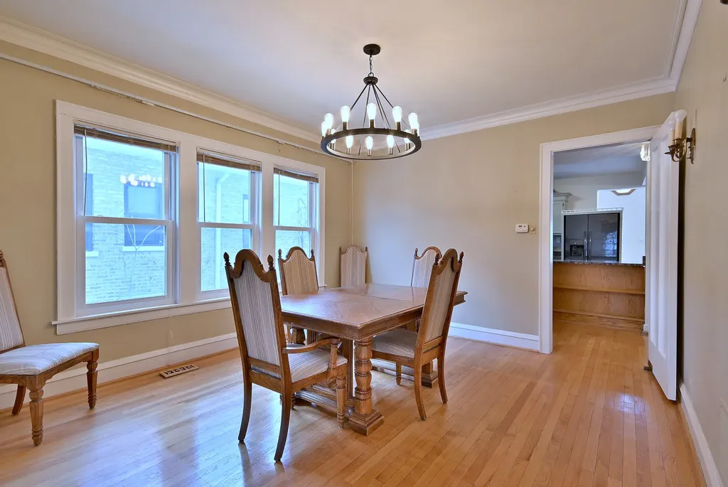7324 West Lunt Avenue Chicago IL 60631