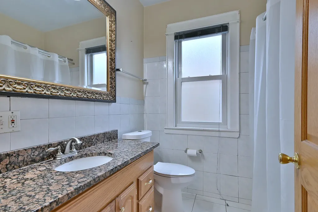 7324 West Lunt Avenue Chicago IL 60631