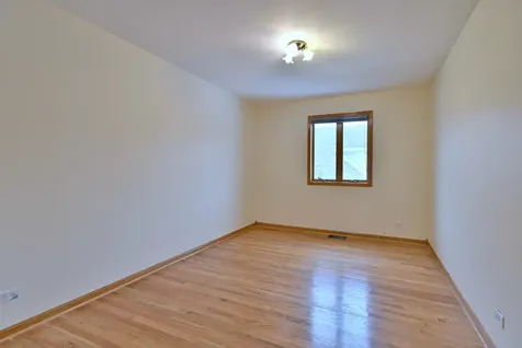 7324 West Lunt Avenue Chicago IL 60631