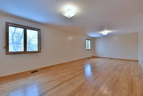 7324 West Lunt Avenue Chicago IL 60631