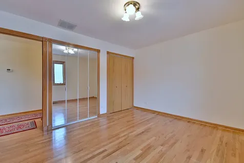7324 West Lunt Avenue Chicago IL 60631