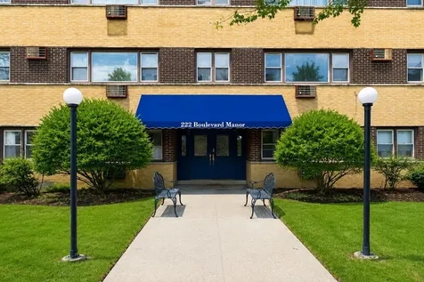 222 Washington Boulevard Oak Park IL 60302