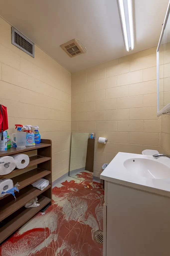 526 North Ashland Avenue Chicago IL 60622