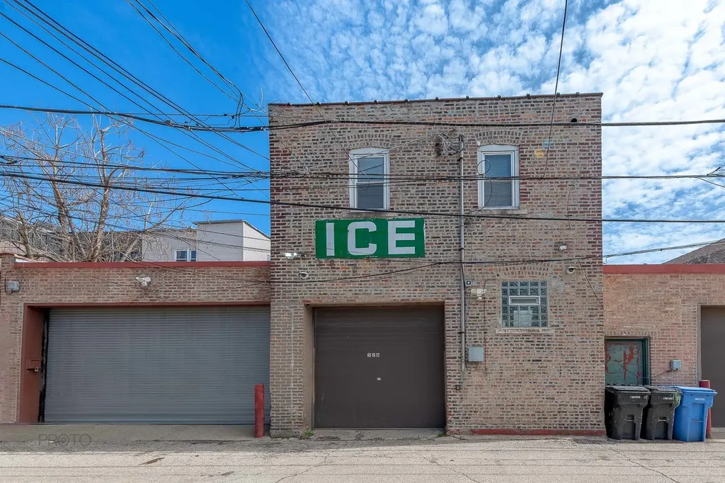 526 North Ashland Avenue Chicago IL 60622