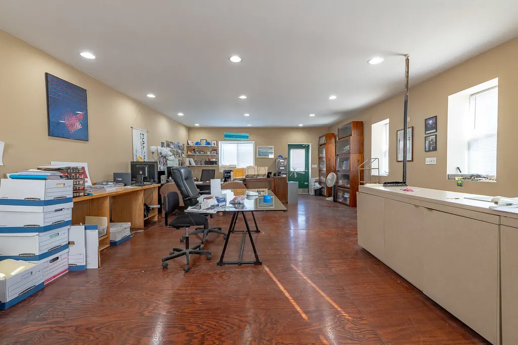 526 North Ashland Avenue Chicago IL 60622