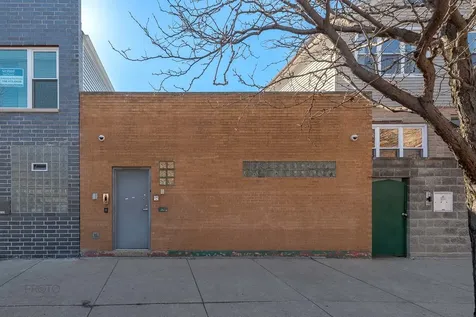 526 North Ashland Avenue Chicago IL 60622