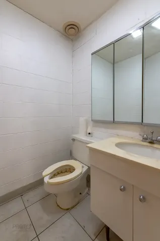 526 North Ashland Avenue Chicago IL 60622