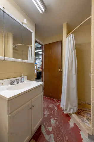526 North Ashland Avenue Chicago IL 60622
