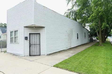 12402 South Green Street Calumet Park IL 60827