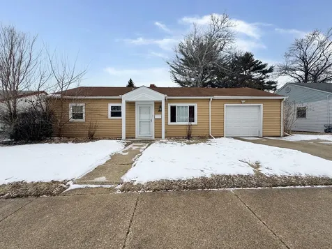 205 Hereford Avenue Steger IL 60475