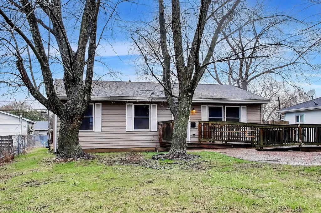 37182 North Il Route 59 Lake Villa IL 60046