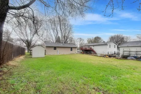 37182 North Il Route 59 Lake Villa IL 60046