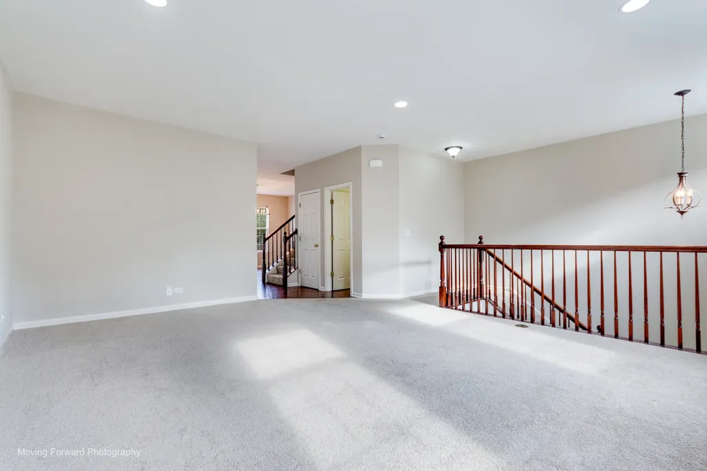 733 Station Boulevard Aurora IL 60504