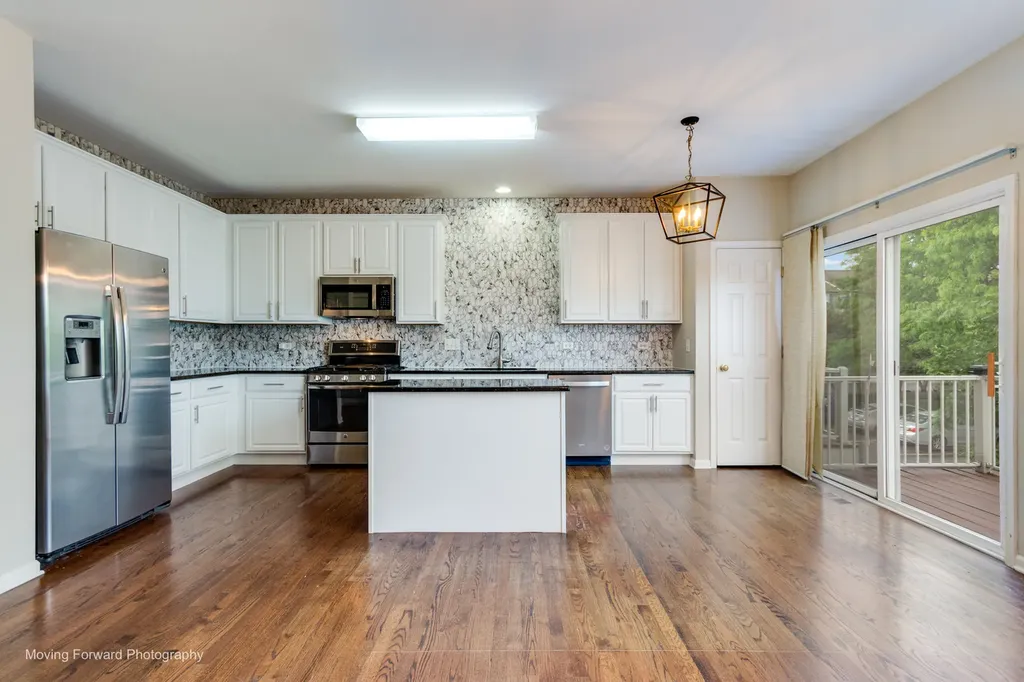 733 Station Boulevard Aurora IL 60504
