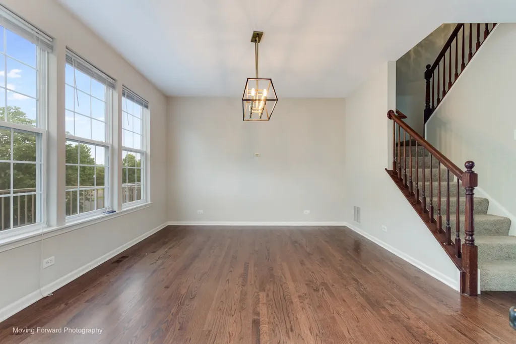 733 Station Boulevard Aurora IL 60504