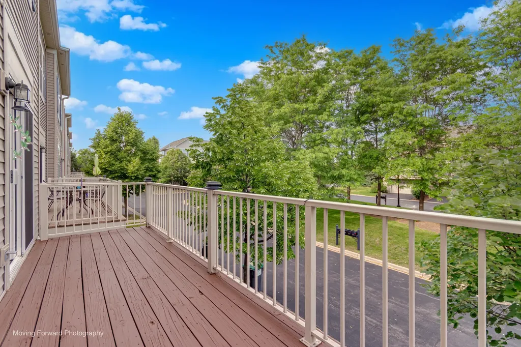 733 Station Boulevard Aurora IL 60504