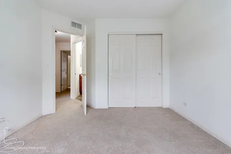733 Station Boulevard Aurora IL 60504