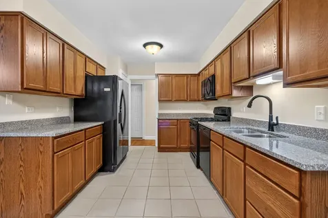 495 8TH Street Chicago Heights IL 60411