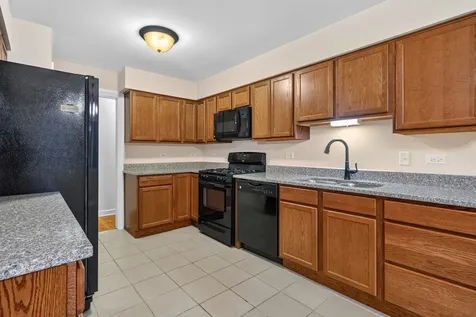 495 8TH Street Chicago Heights IL 60411