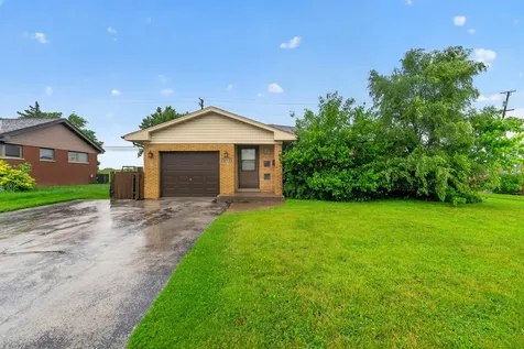 495 8TH Street Chicago Heights IL 60411