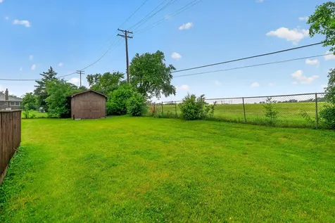 495 8TH Street Chicago Heights IL 60411