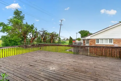 495 8TH Street Chicago Heights IL 60411