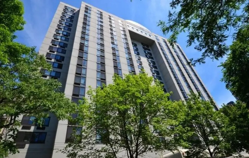 1221 North Dearborn Street Chicago IL 60610