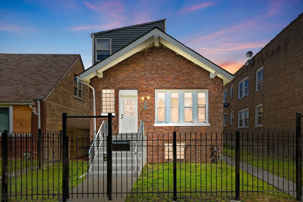 5068 West Congress Parkway Chicago IL 60644